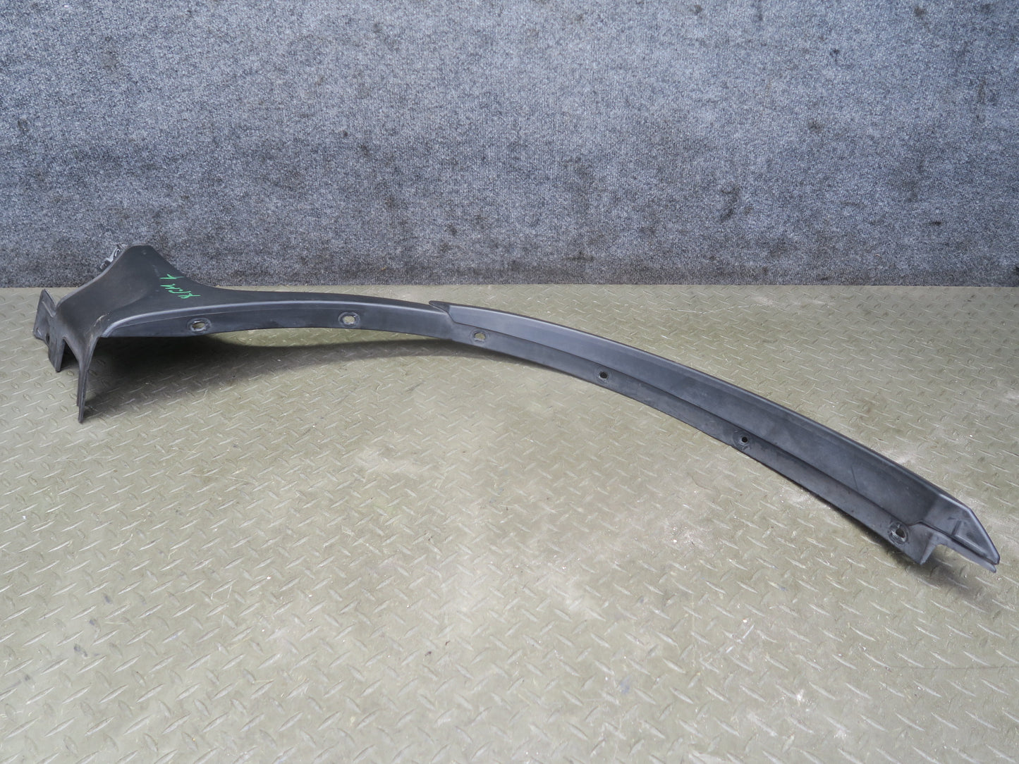 02-06 BMW E53 X5 Set of 2 Front & Rear Left Fender Wheel Arch Trim Molding OEM