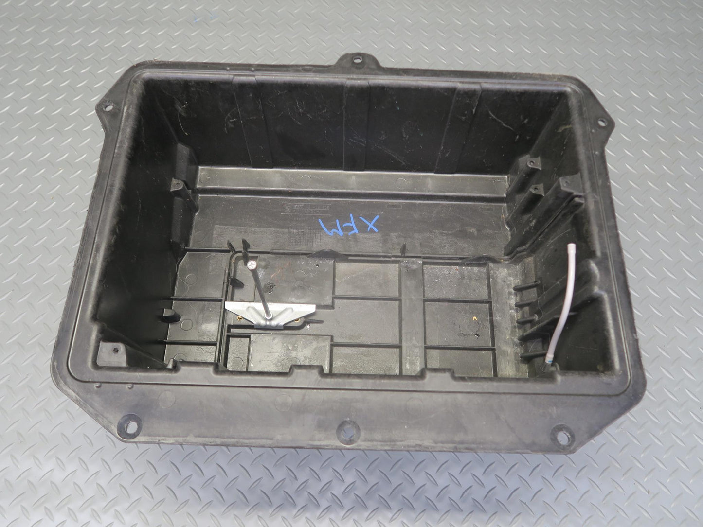 00-06 BMW X5 E53 Trunk Battery Tray Compartment Pan 8408905 OEM