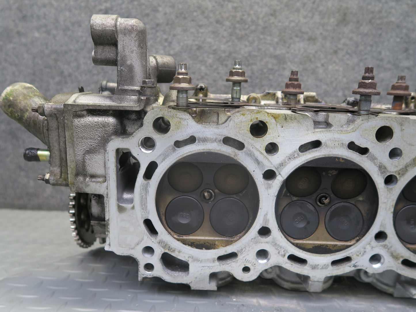 95-97 Nissan Gloria HY33 3.0L VQ30DET Turbo Engine Left Cylinder Head 60K OEM