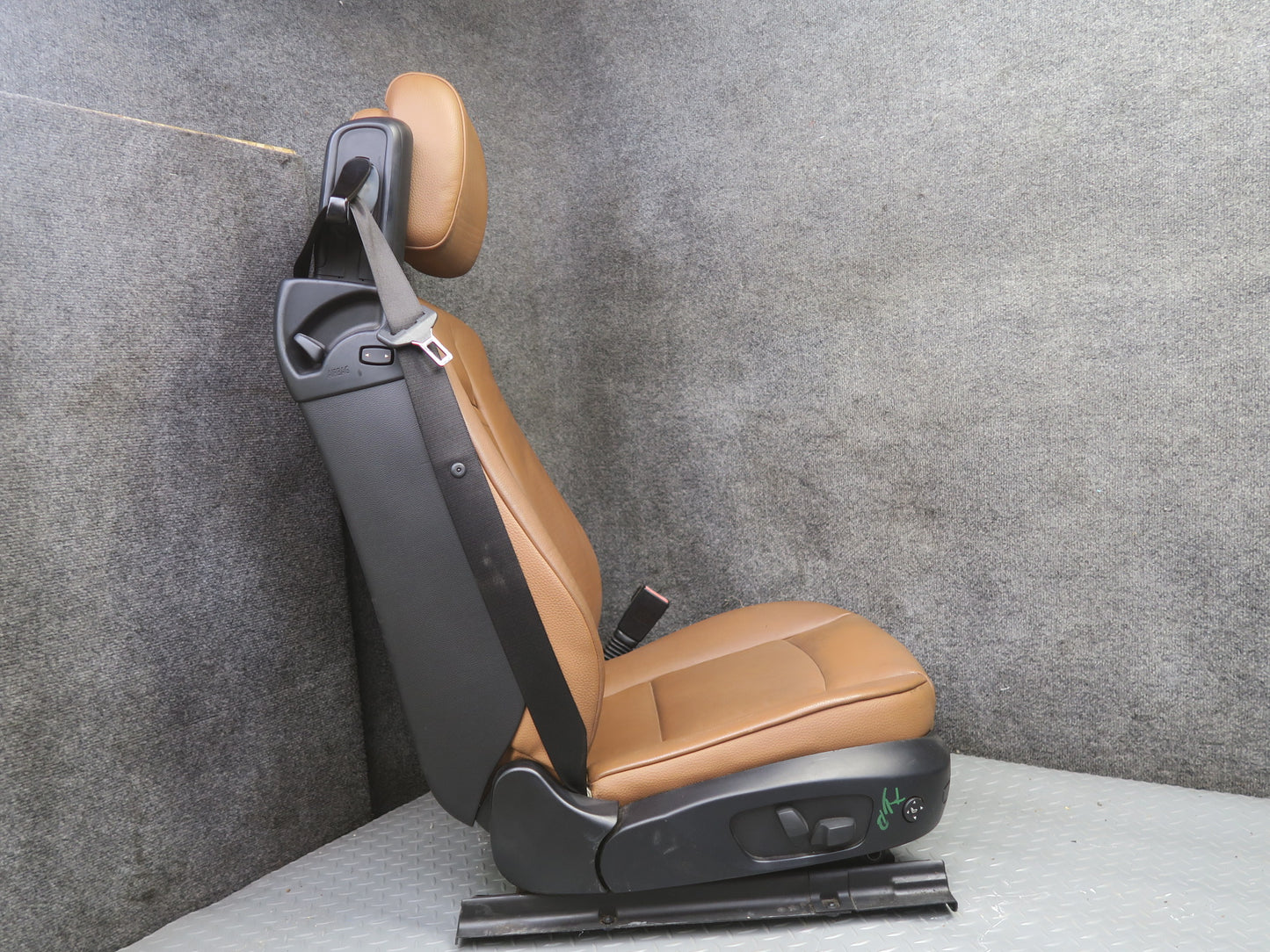 11-13 BMW E93 335i Convertible Front Left & Right Sport Leather Seat Set OEM