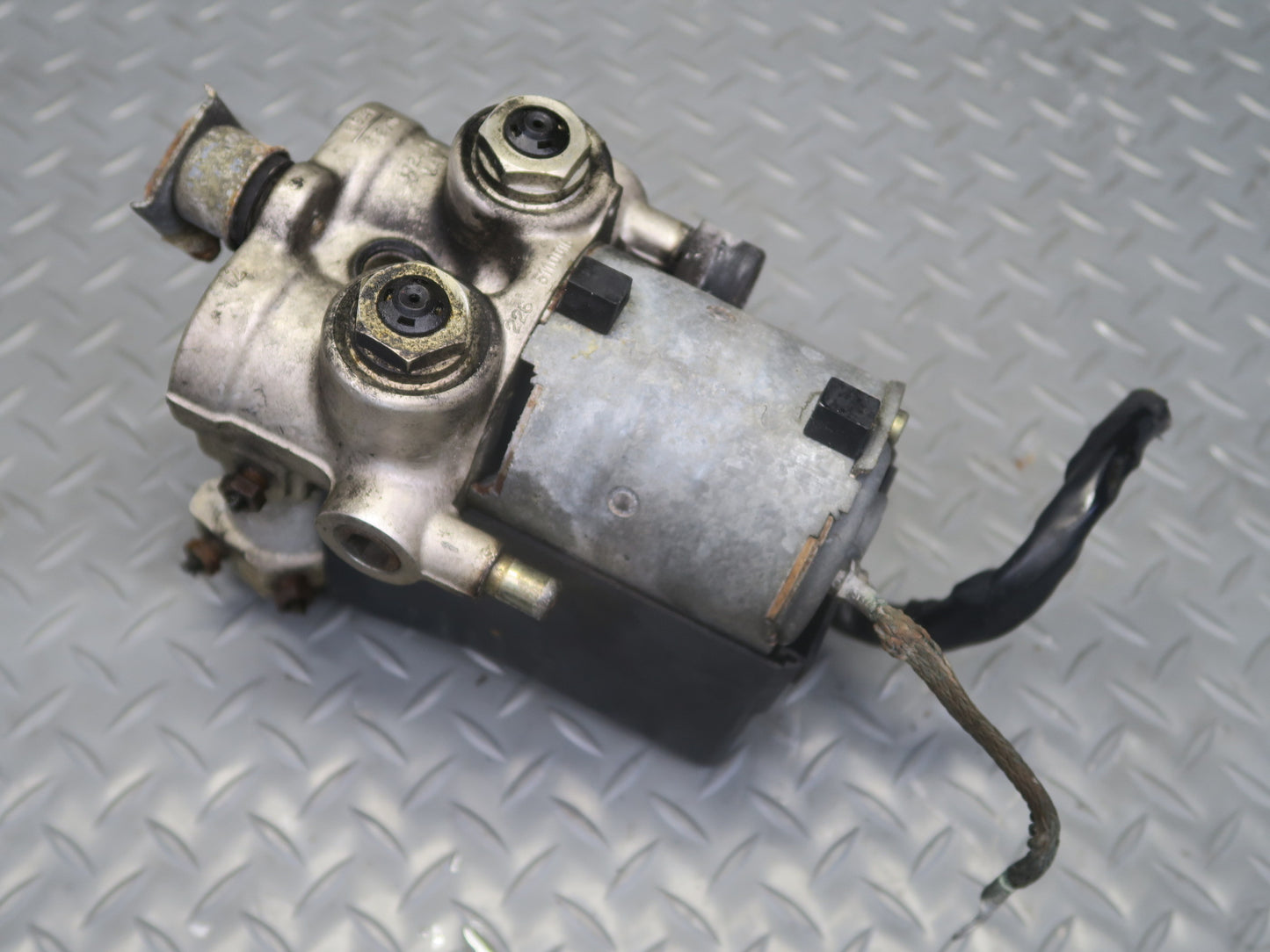 88-93 Mercedes W124 300E Anti Lock Brake ABS Pump Module 0265200043 OEM