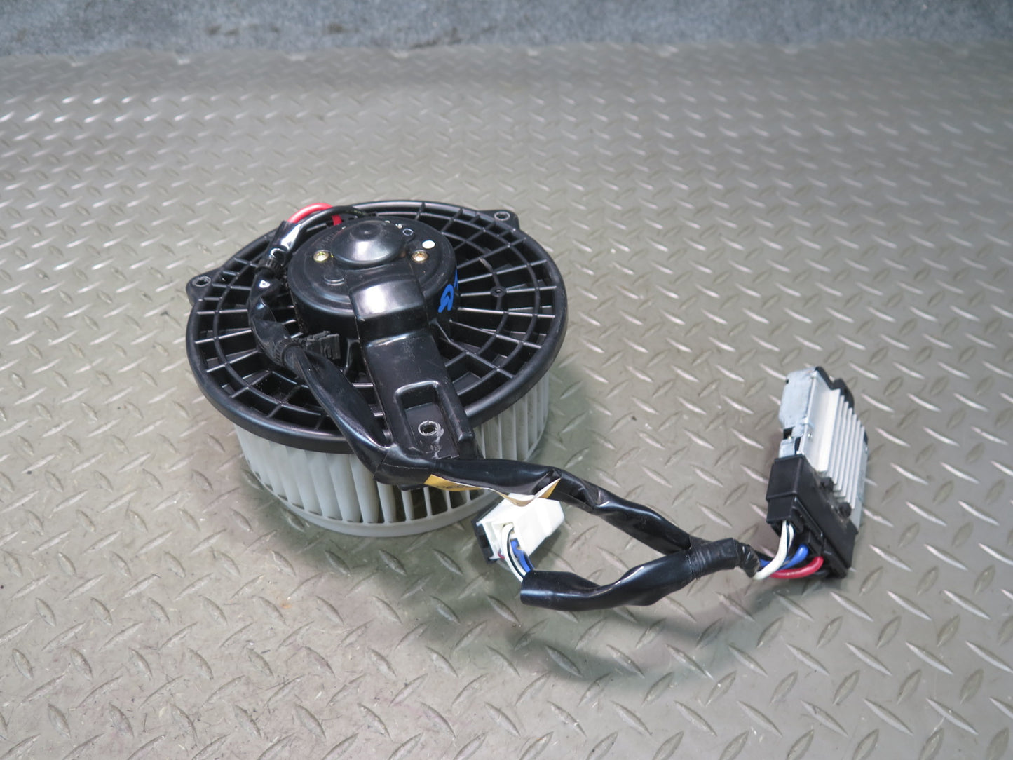 01-05 Lexus GS300 GS430 A/C Heater Blower Motor Fan Control Module Set OEM