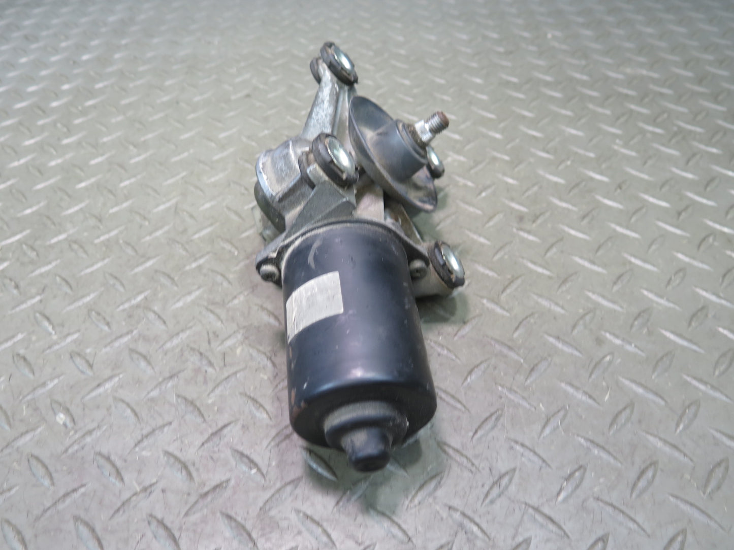 95-97 Nissan Gloria HY33 Front Windshield Wiper Drive Motor OEM