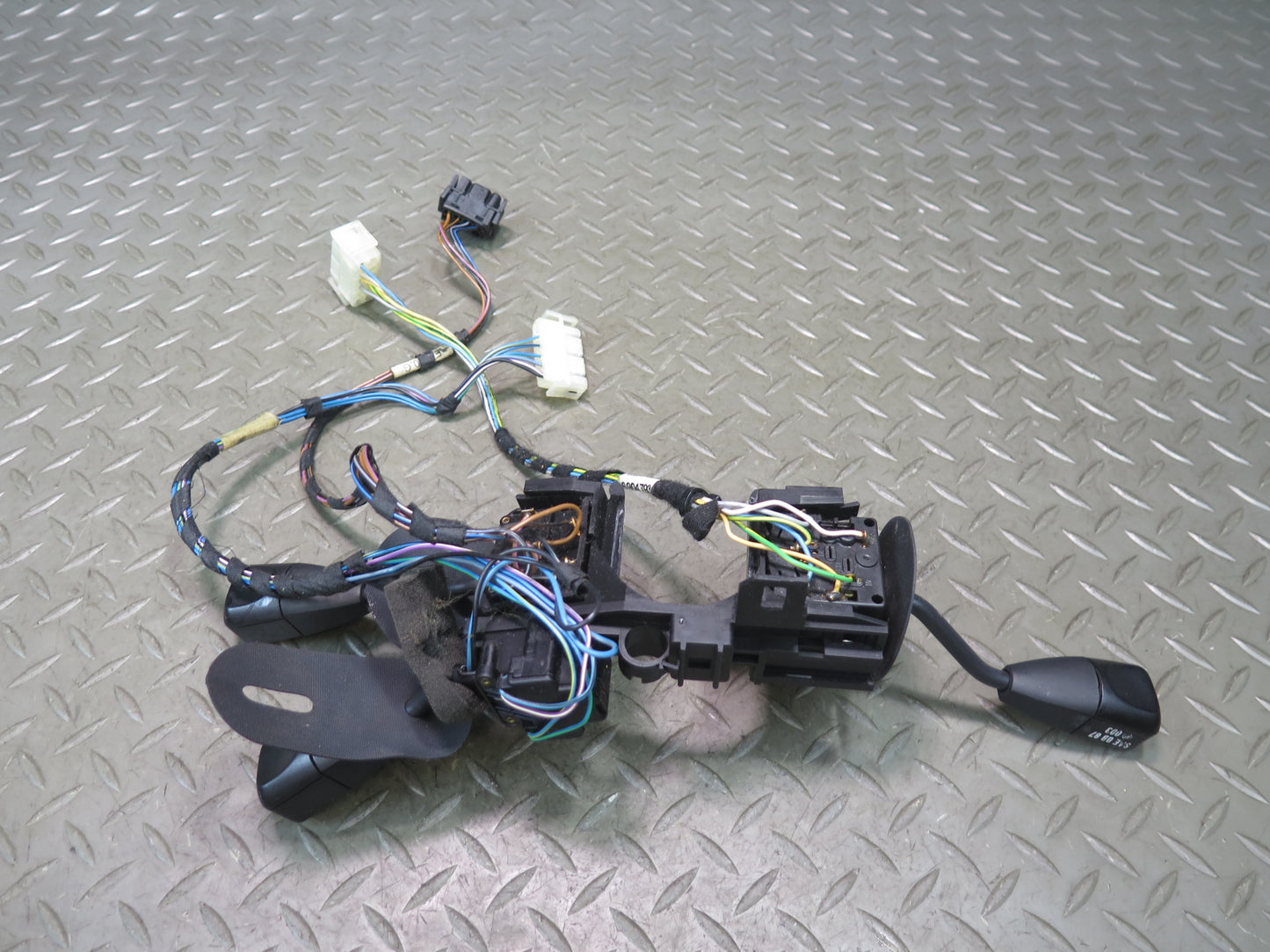 00-02 BMW E36/7 Z3 Steering Column Turn Signal Wiper Cruise Multi Switch OEM