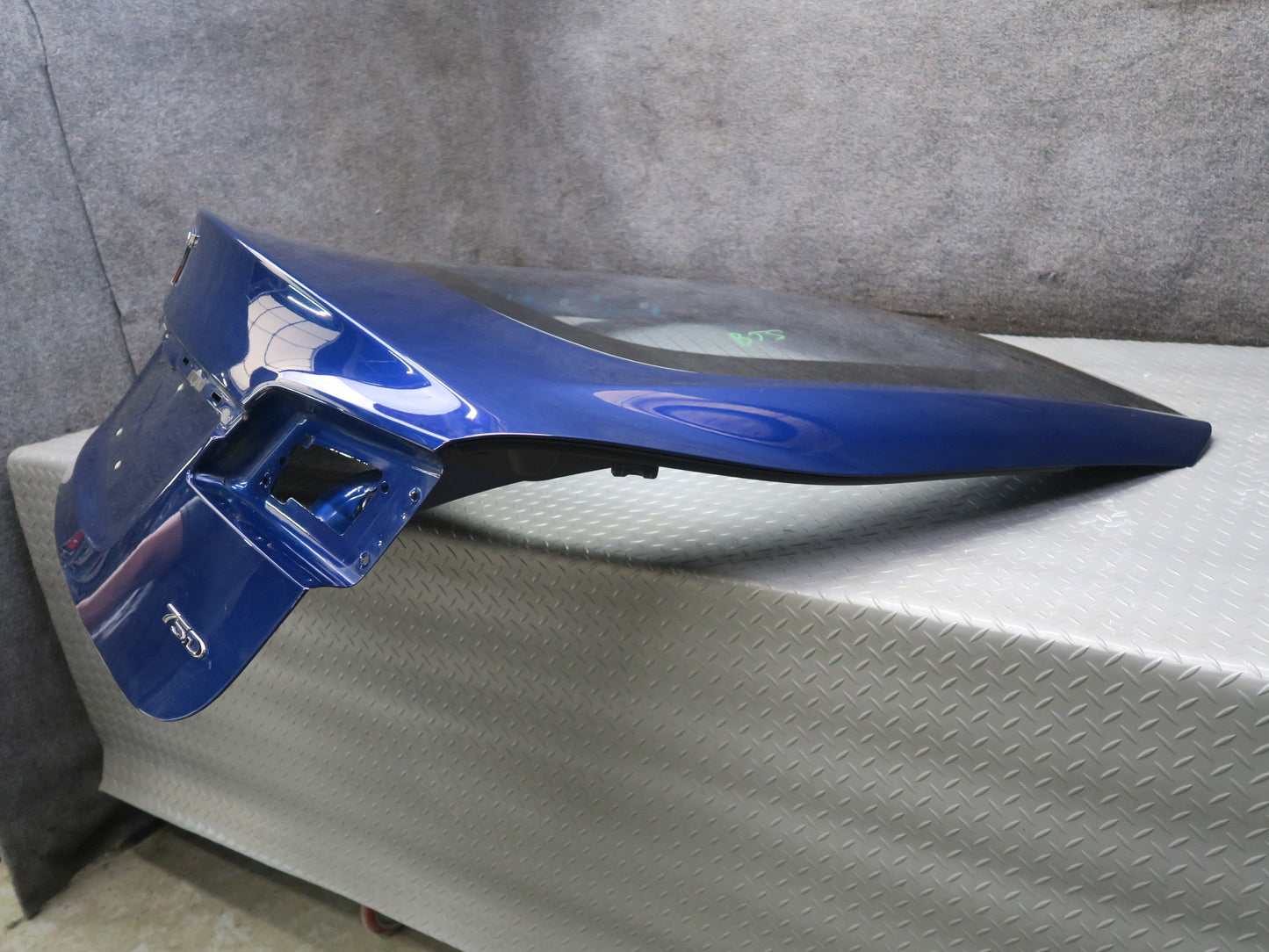 2016-2019 Tesla Model S 75D Rear Trunk Lid Liftgate Tailgate W/ Glass Blue