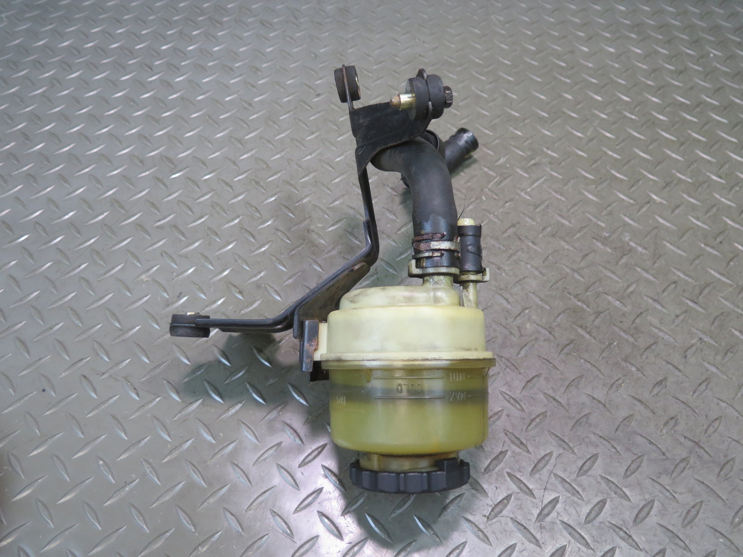 98-05 Lexus UZS160 GS430 Power Steering Fluid Reservoir Bottle Tank w Hose OEM