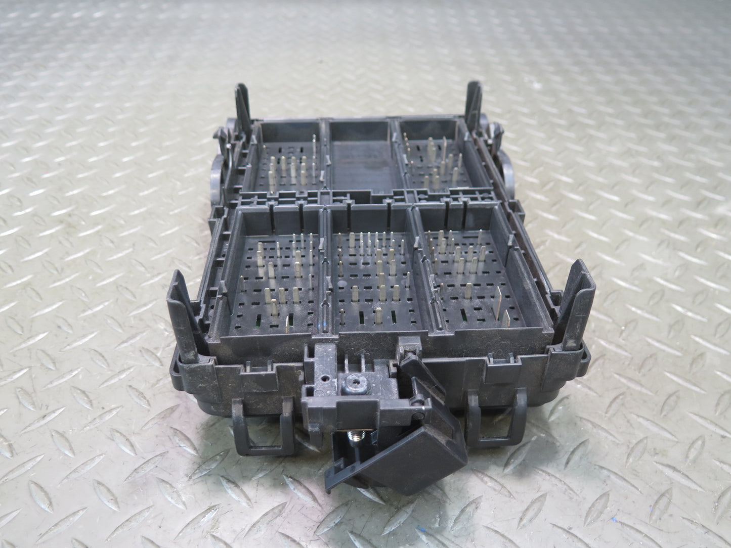 14-19 Chevrolet Corvette C7 Under Hood Engine Bay Fuse Relay Box Module OEM