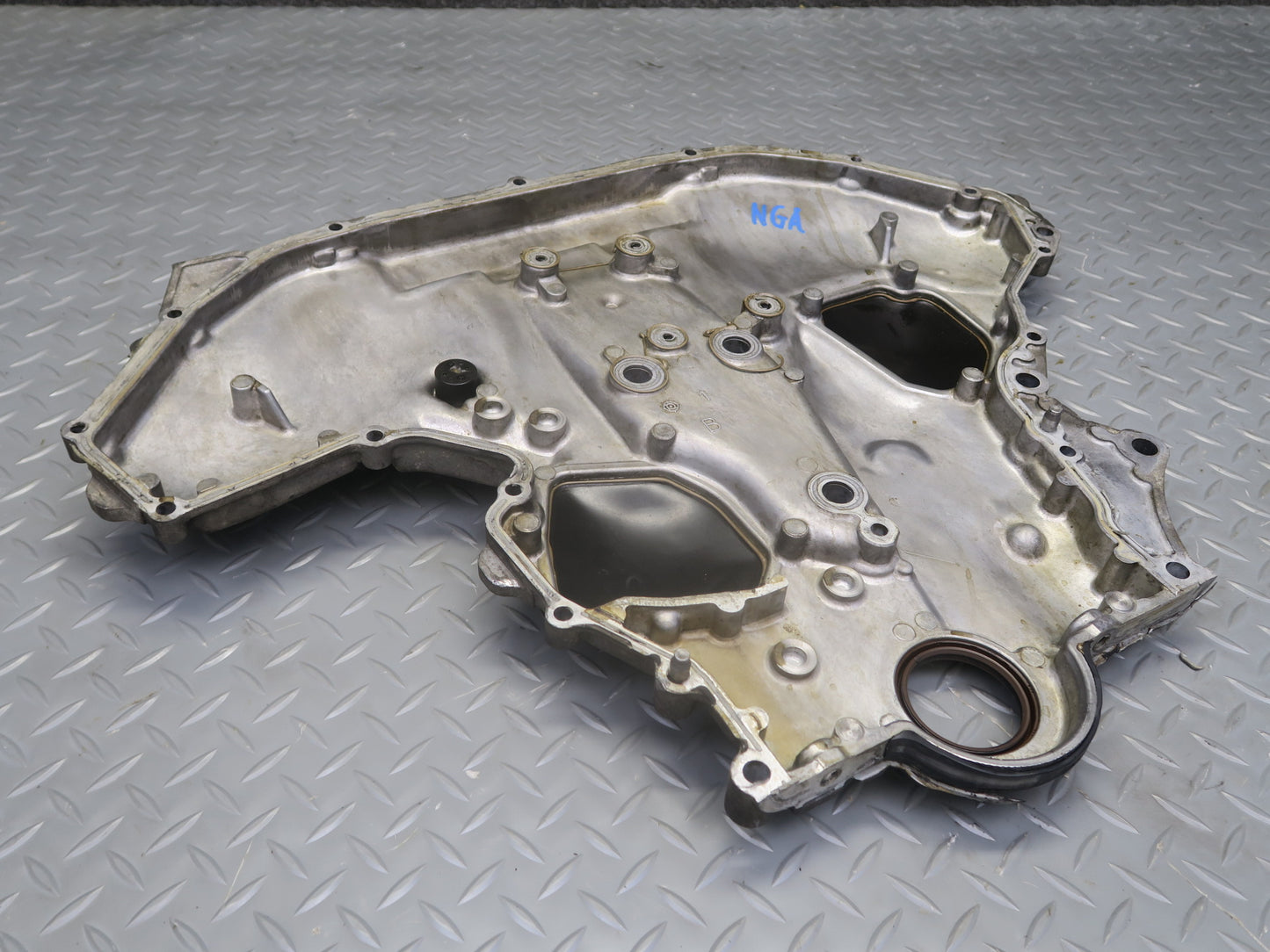 95-97 Nissan Gloria HY33 VQ30DET Turbo Front Outer Engine Timing Belt Cover OEM