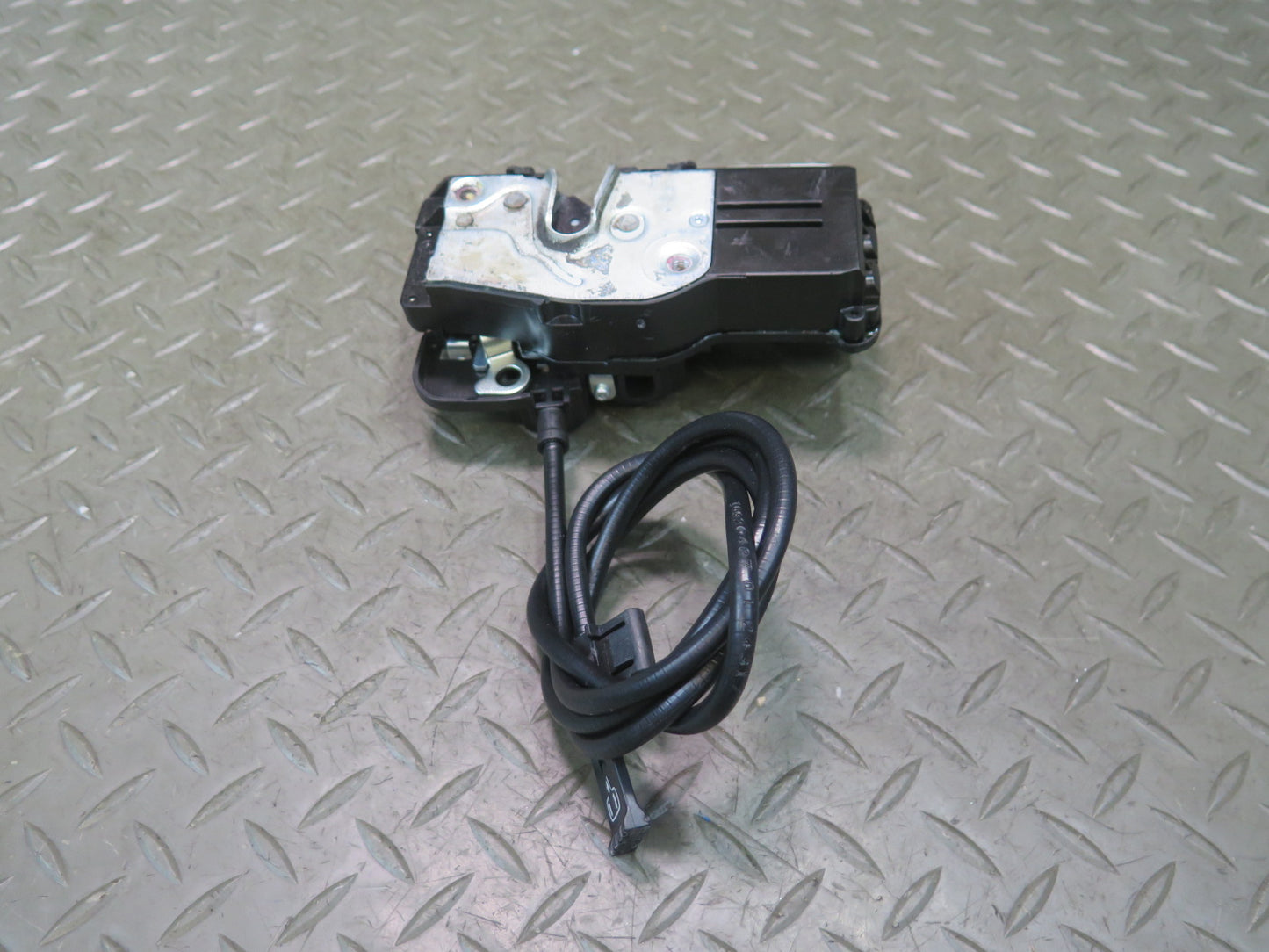 2016-2019 Tesla Model S 75D Rear Right Pass Side Door Lock Latch Actuator