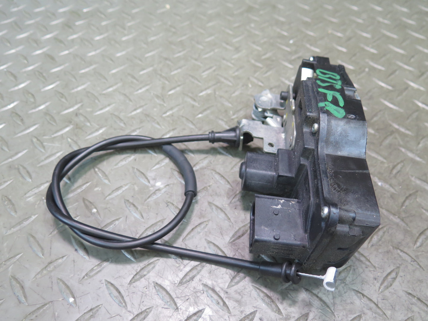 2016-2019 Tesla Model S 75D Front Right Pass Side Door Lock Latch Actuator