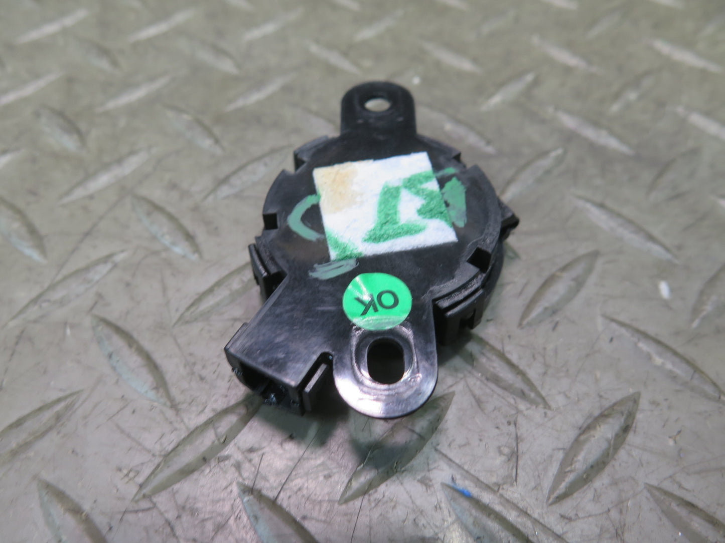 2016-2019 Tesla Model S 75D Siren Alarm Warning Buzzer Speaker