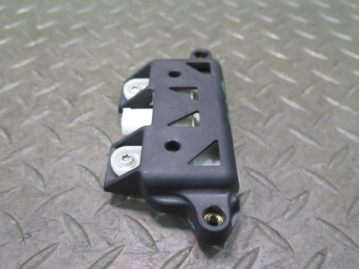 2016-2019 Tesla Model S 75D Rear Trunk Liftgate Release Handle Switch W/ Bracket