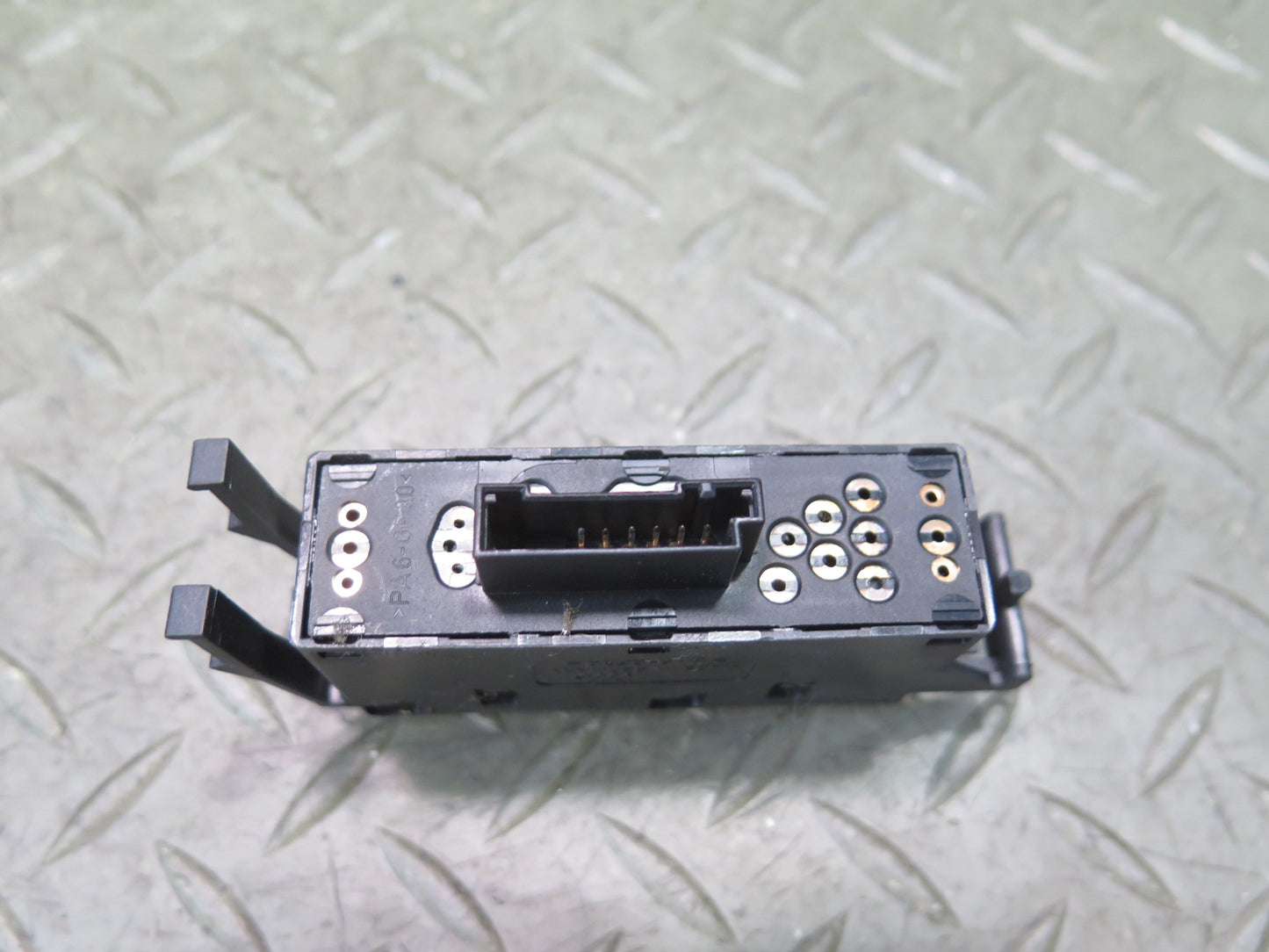 01-06 BMW E46 330Ci Convertible Right Power Window Switch 6902178 OEM