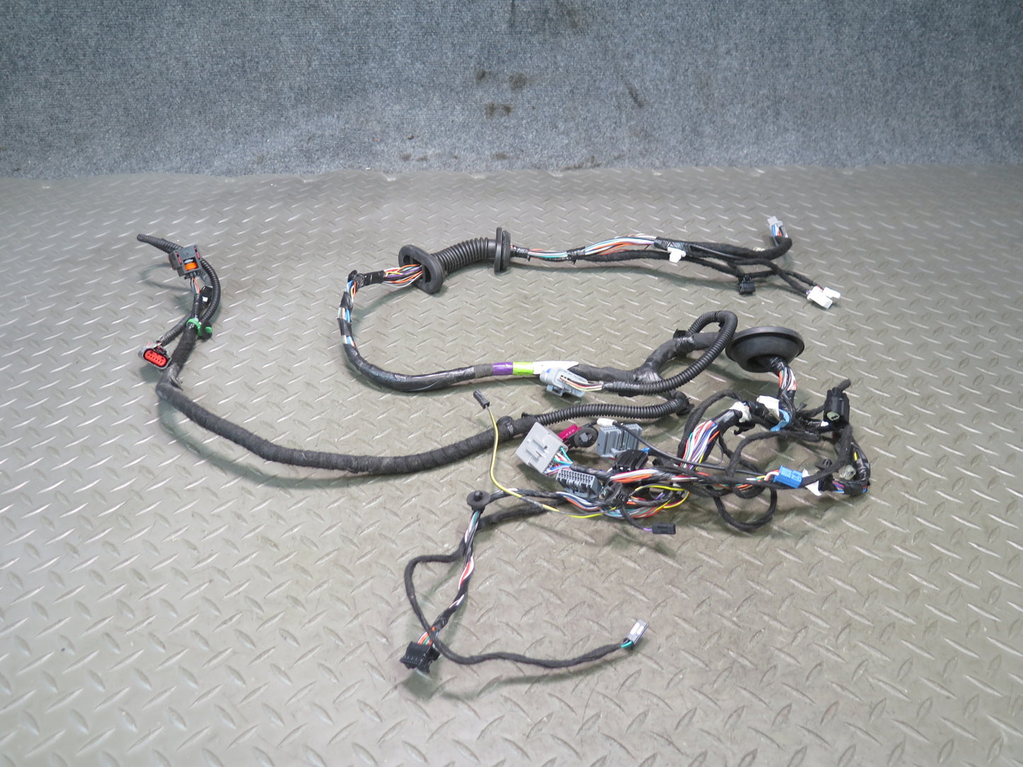 2016-2019 Tesla Model S 75D Front Left Driver Side Door Wiring Harness
