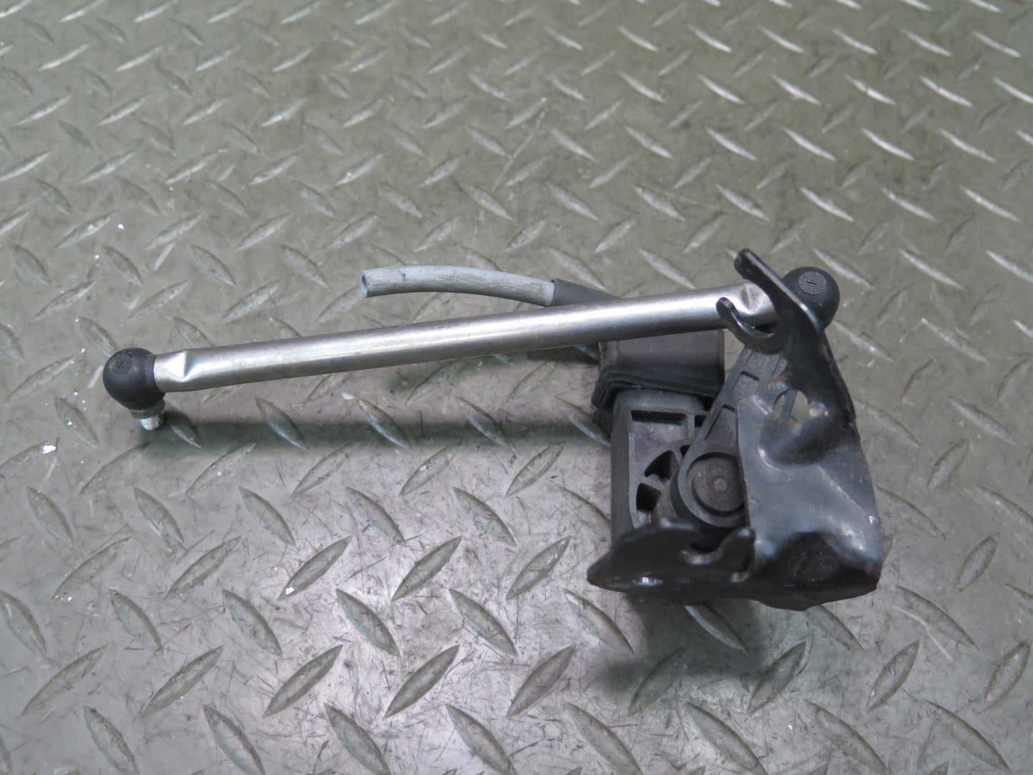 2010-2016 Porsche Panamera 970 Rear Left Side Suspension Height Level Sensor