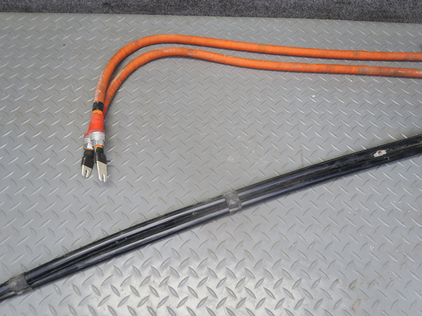 2016-2019 Tesla Model S 75D Rapid Splitter Battery Port & High Voltage Wiring