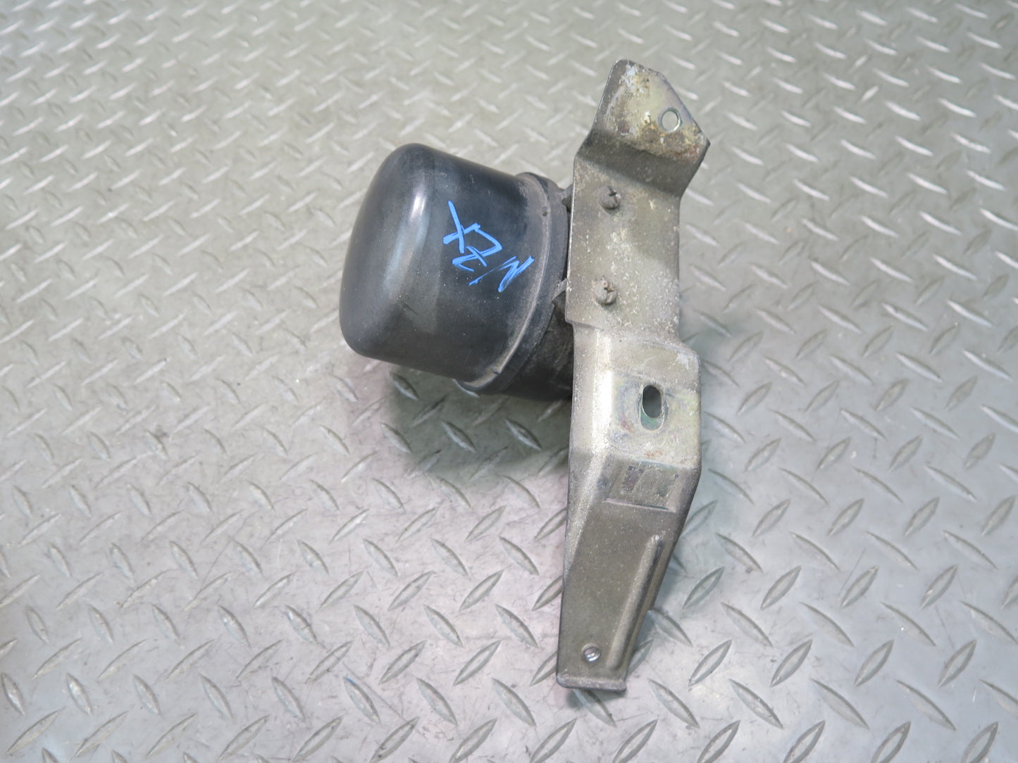 79-83 Datsun 280ZX S130 NA Vacuum Tank Pump Canister Assembly OEM