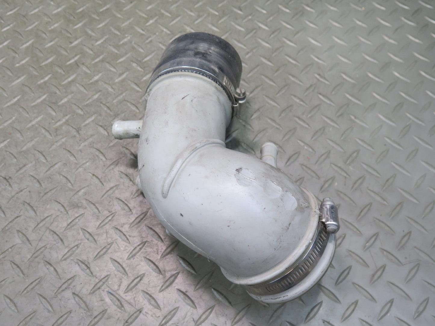 84-89 Nissan Z31 300ZX NA Hard Plastic Air Intake Duct Tube OEM
