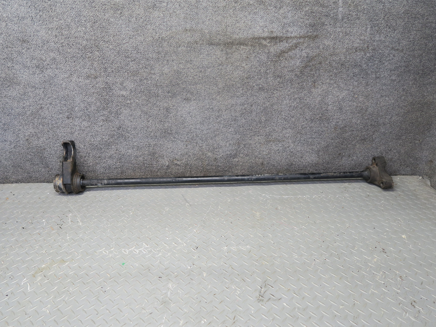1998-2007 Lexus J100 LX470 Front Left & Right Suspension Torsion Bar Set of 2