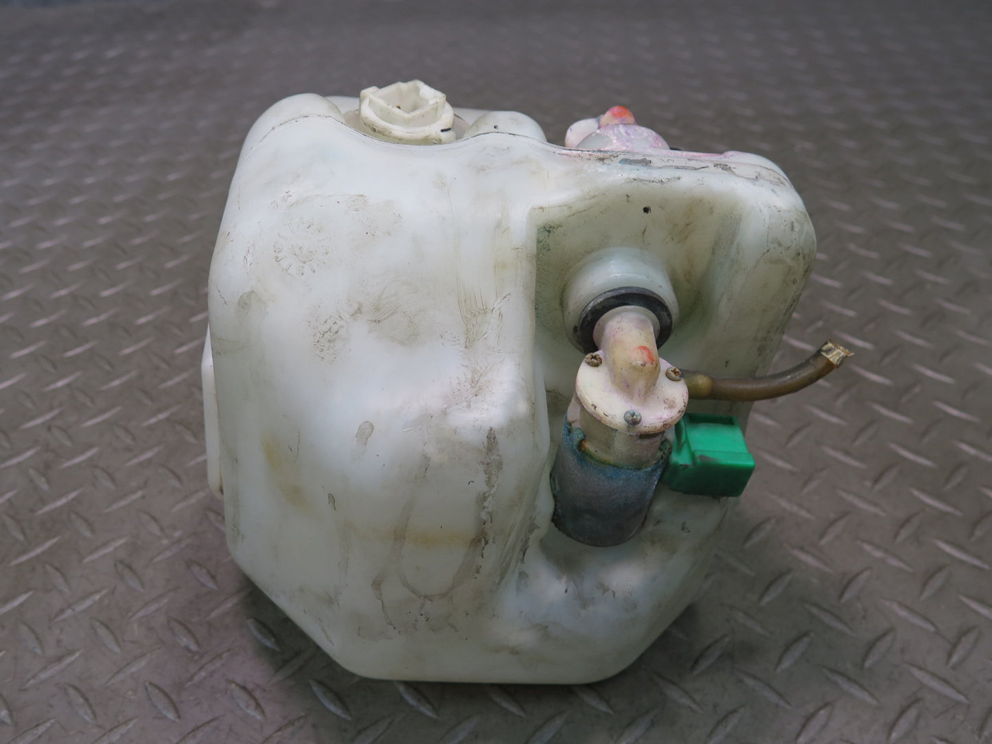 84-89 Nissan Z31 300ZX Windshield Washer Fluid Reservoir Tank w Pump OEM