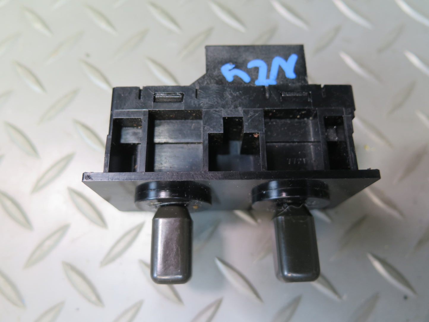 84-89 Nissan Z31 300ZX Side View Mirror Switch OEM