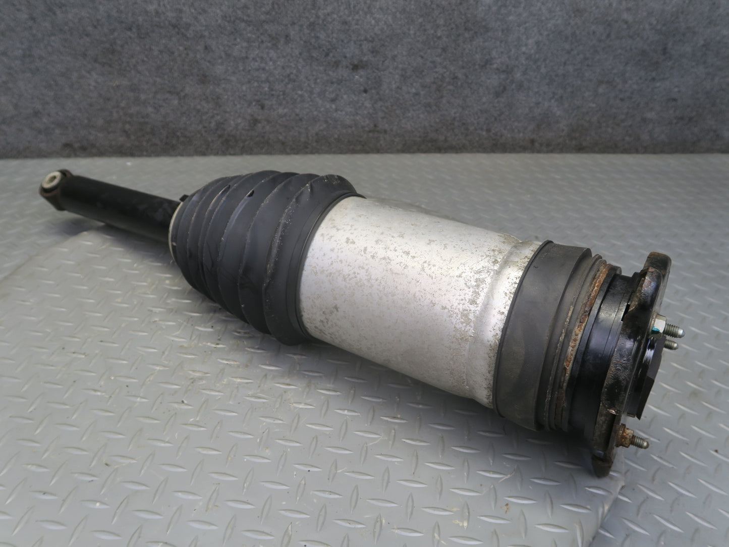 2016-2019 Tesla Model S 75D Rear Right Pass Side Air Suspension Shock Strut