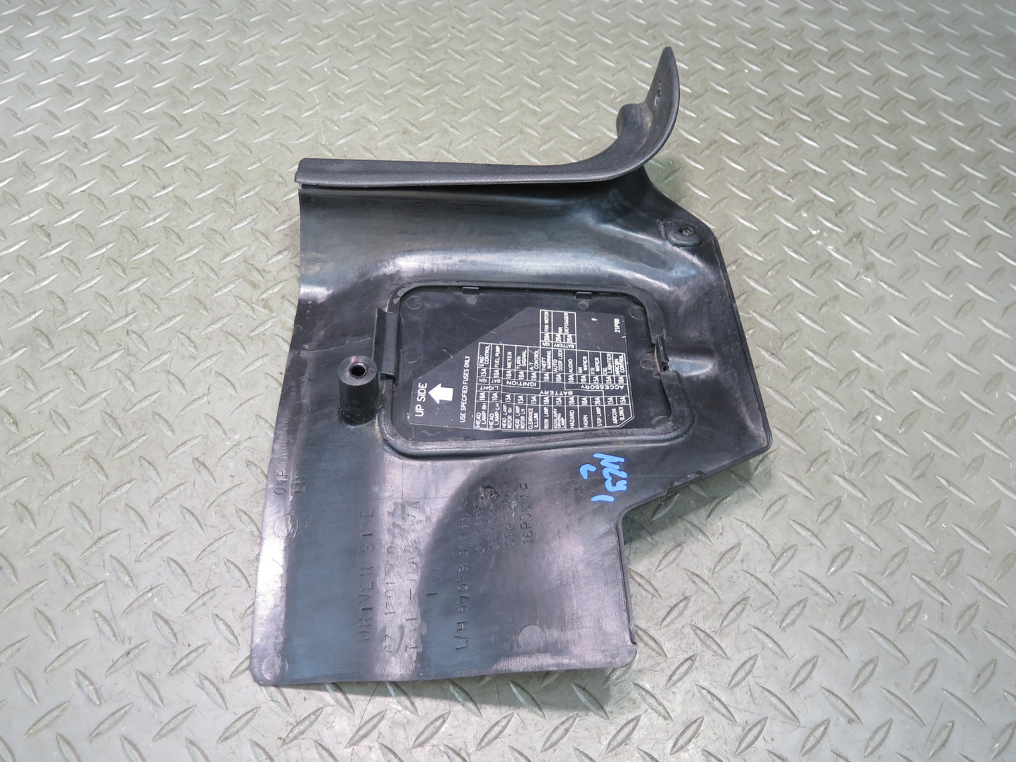 84-89 Nissan Z31 300ZX Front Left Lower Kick Trim Cover Panel 67913-01P10 OEM