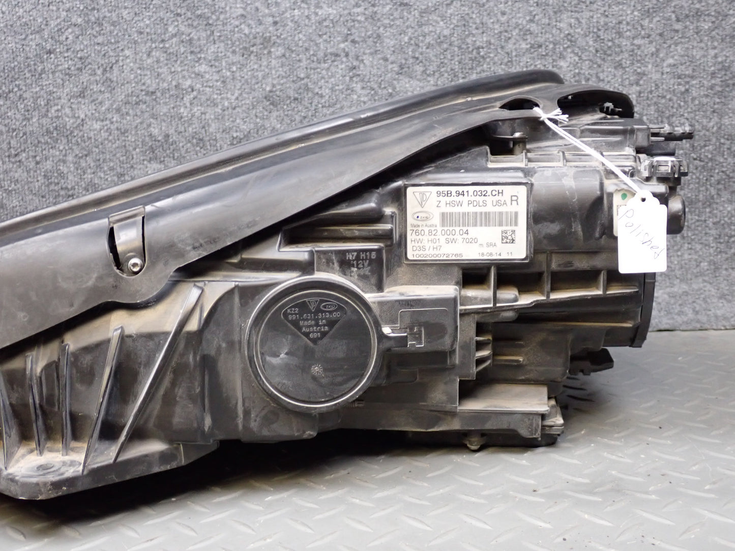 2015-2018 Porsche Macan Front Right Xenon Headlight Lamp W/ Ballast
