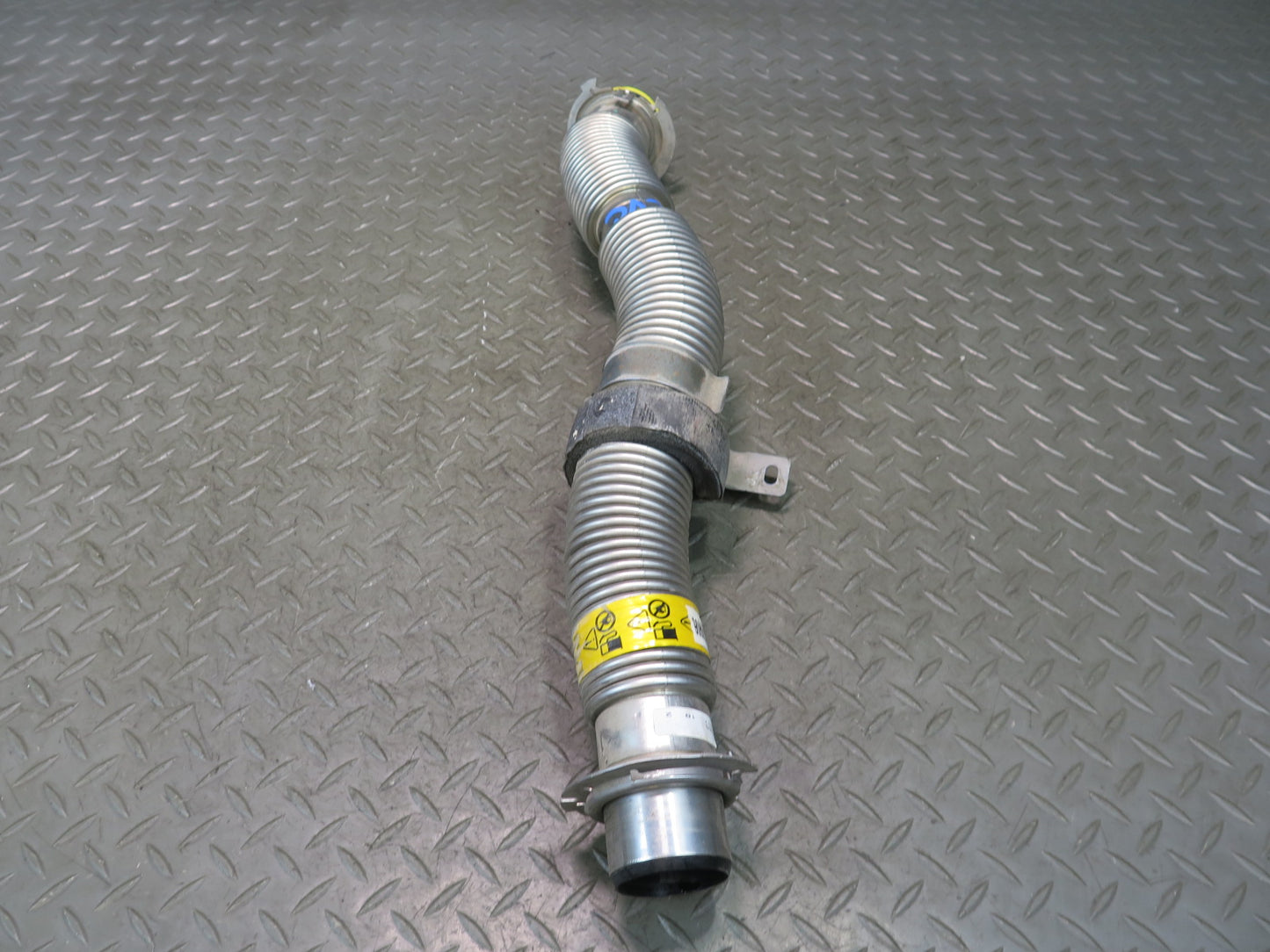 14-19 Chevrolet Corvette C7 Gas Fuel Feed Hose Line Tube Pipe 84120906 OEM
