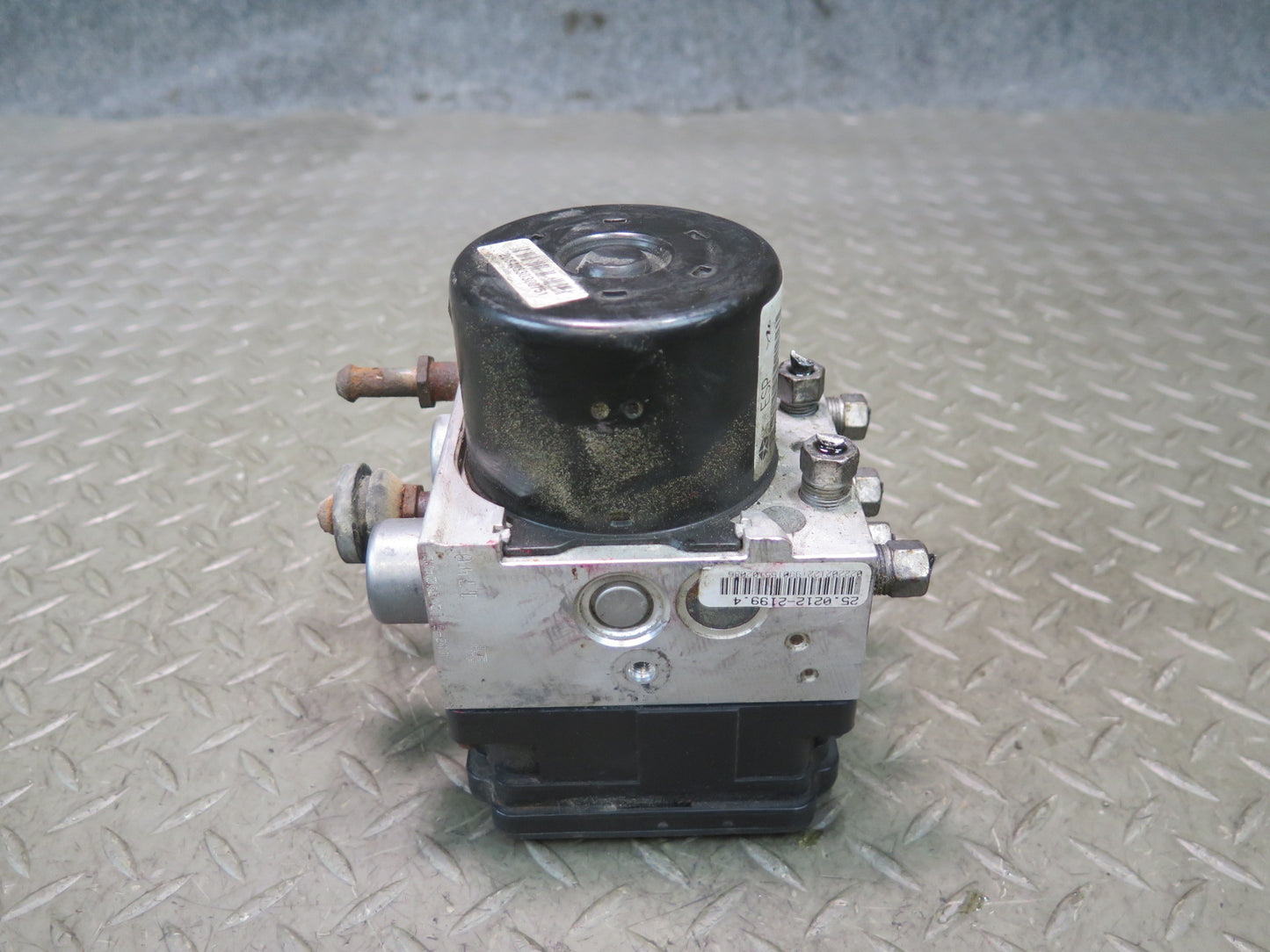 14-17 Jeep Wrangler JK 4x4 Anti Lock Brake ABS Pump Module OEM