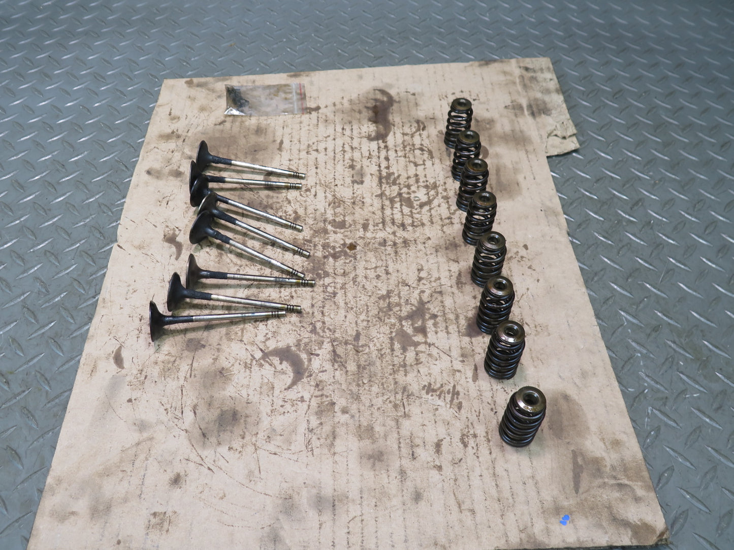 11-13 Mini Cooper S R55 R56 R57 R58 1.6L N18 Engine Intake Valve Spring Set OEM