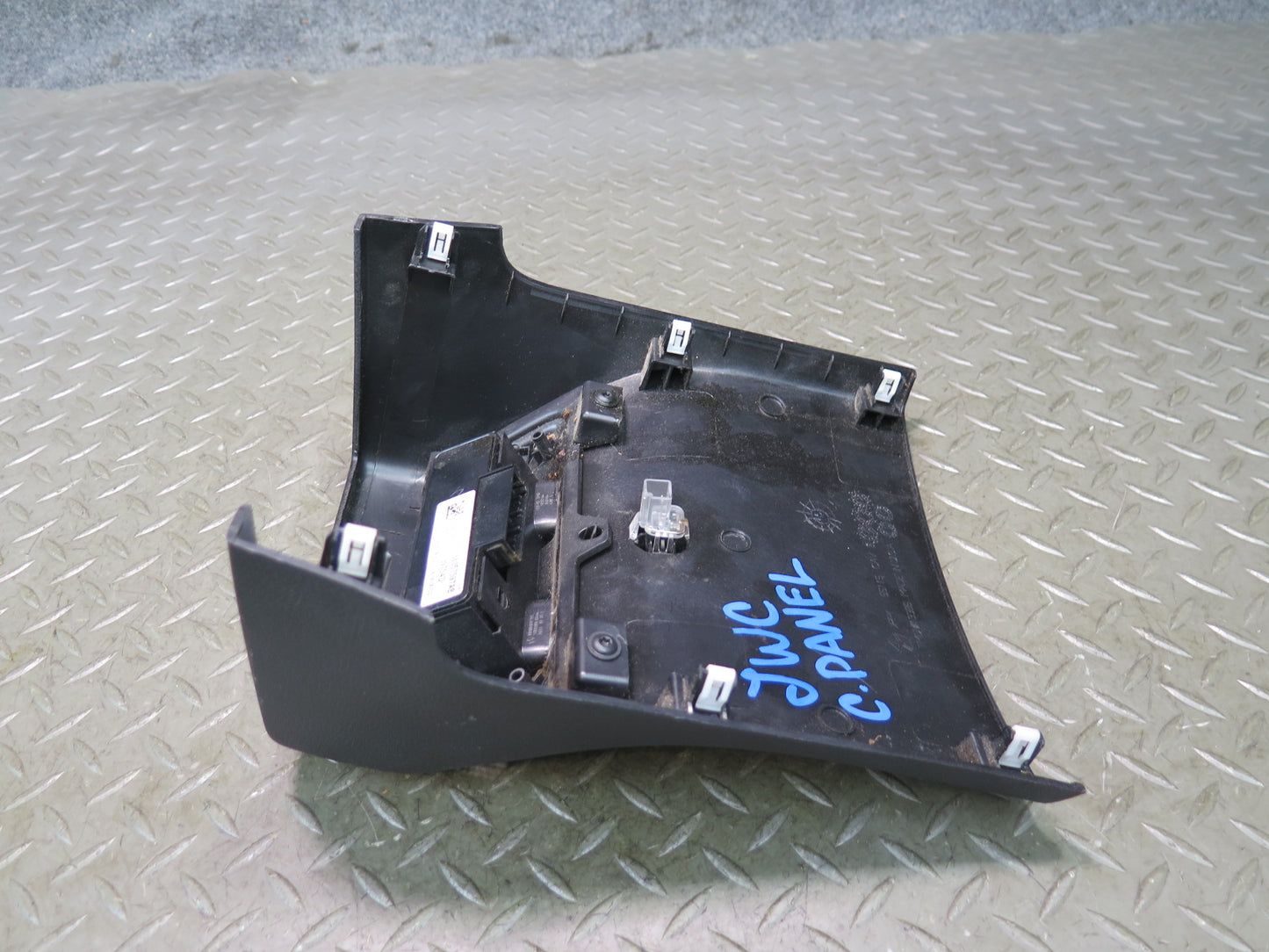 11-18 Jeep Wrangler JK Rear Center Console Trim Cover Panel w Window Switch OEM