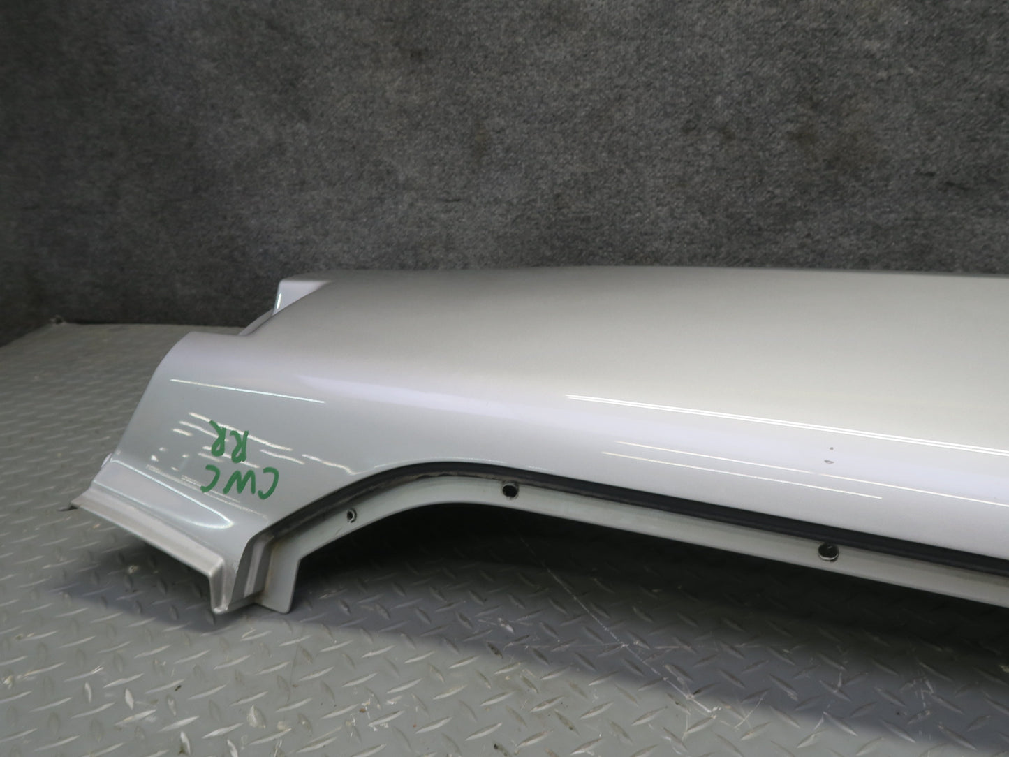 05-13 Chevrolet Corvette C6 Coupe Rear Right Quarter Shell Panel Cover OEM