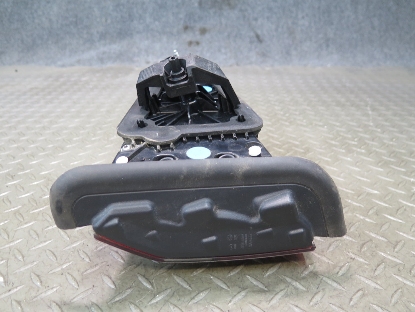 2017-2023 Alfa Romeo Stelvio Rear Right Side Inner Taillight Tail Light Lamp