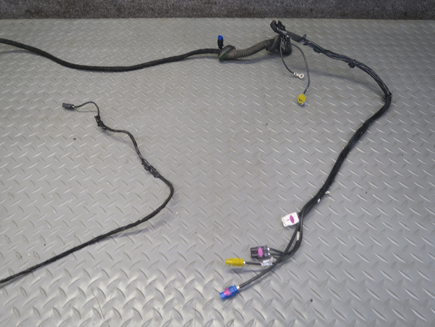 2016-2019 Tesla Model S 75D Rear Trunk Liftgate Tail Gate Wiring Harness