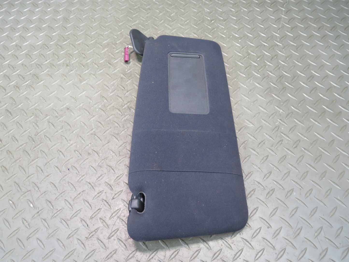 01-03 BMW E39 540ia Set of 2 Front Left & Right Sun Visor Black OEM