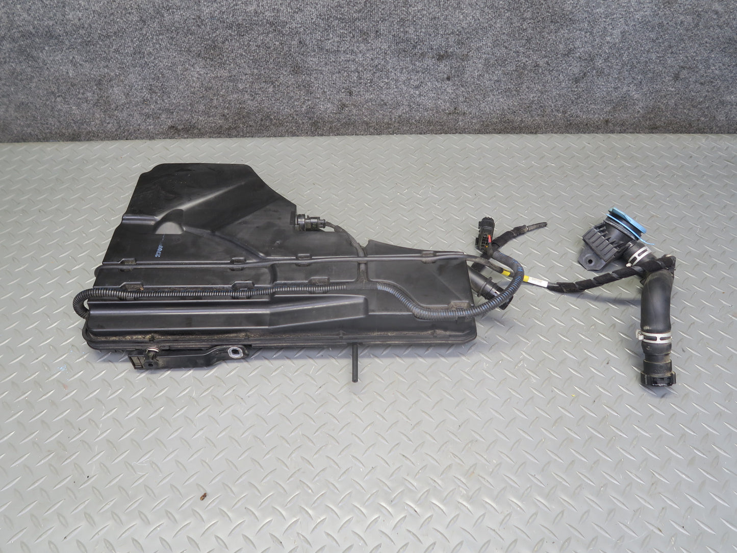 2017-2023 Alfa Romeo Stelvio Windshield Washer Reservoir Bottle Tank