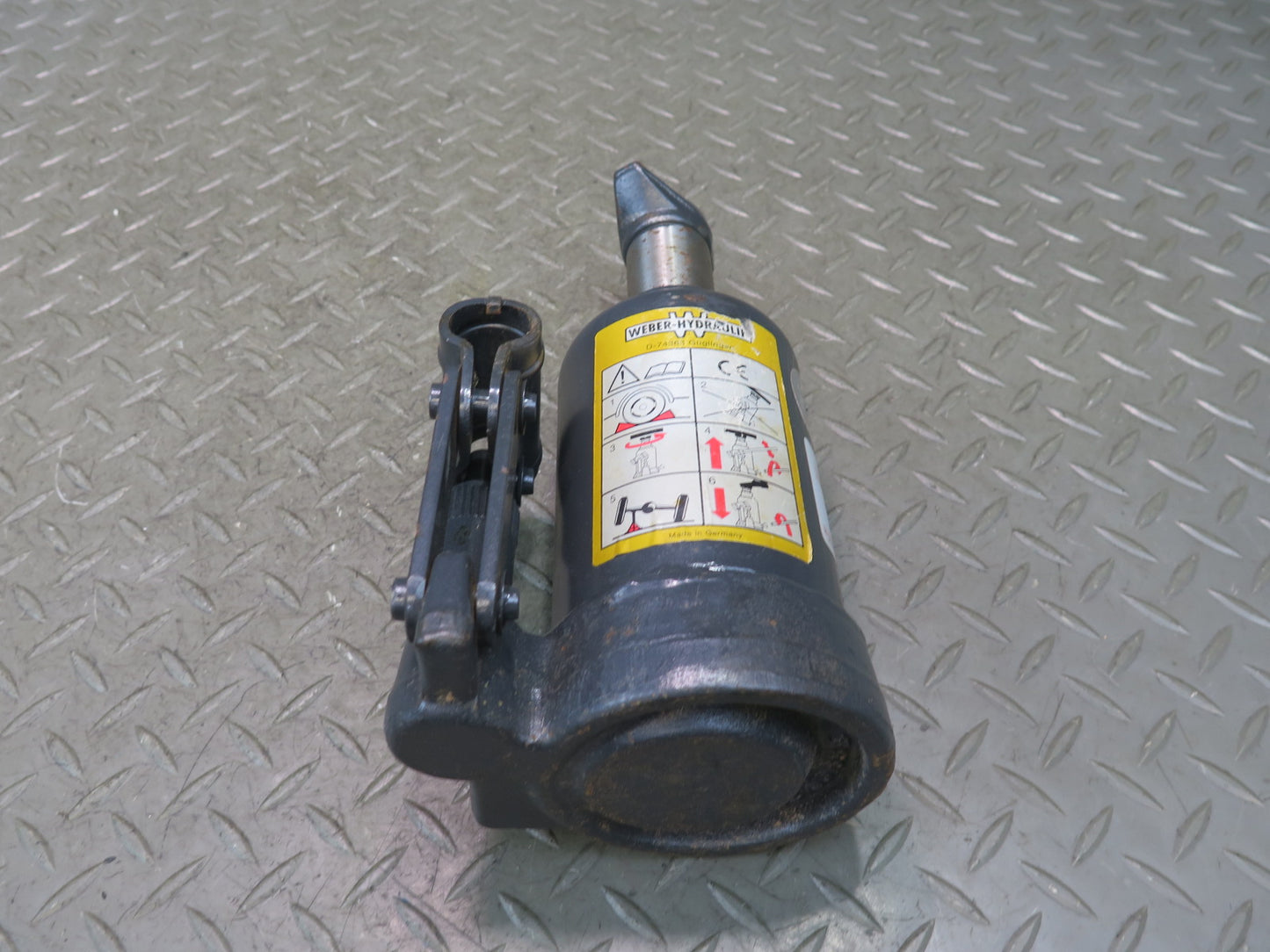 2002-2018 Mercedes W463 G500 G550 G55 Emergency Spare Tire Lift Jack