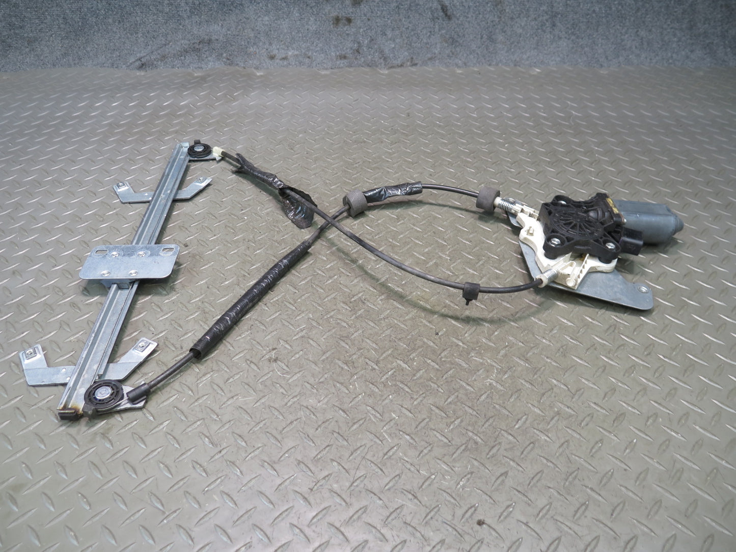 2002-2018 Mercedes W463 G500 G550 G55 Rear Right Door Window Regulator w Motor
