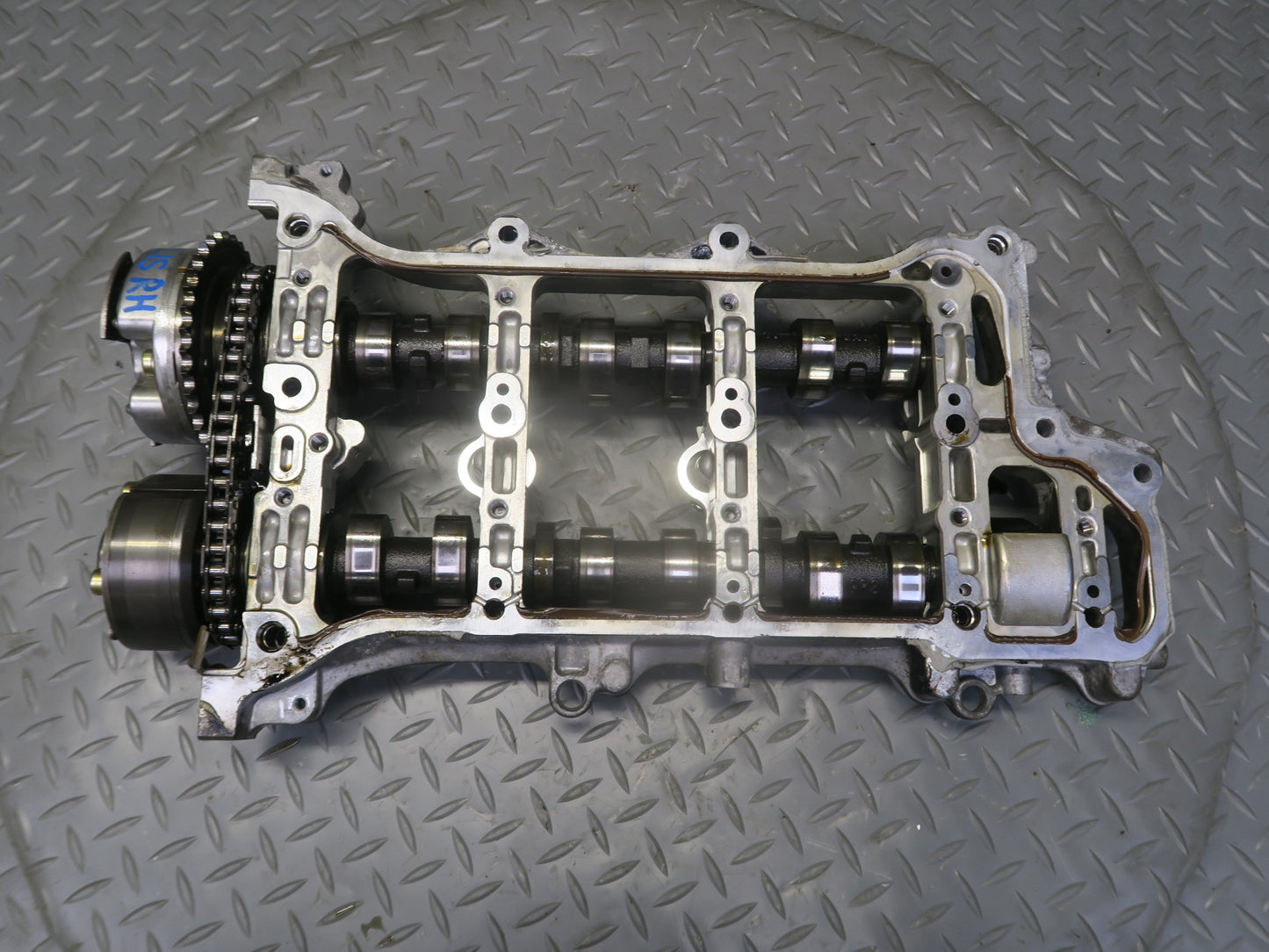 06-13 Lexus IS250 4GRFSE Right Engine Exhaust Intake Camshaft w Housing Assy OEM