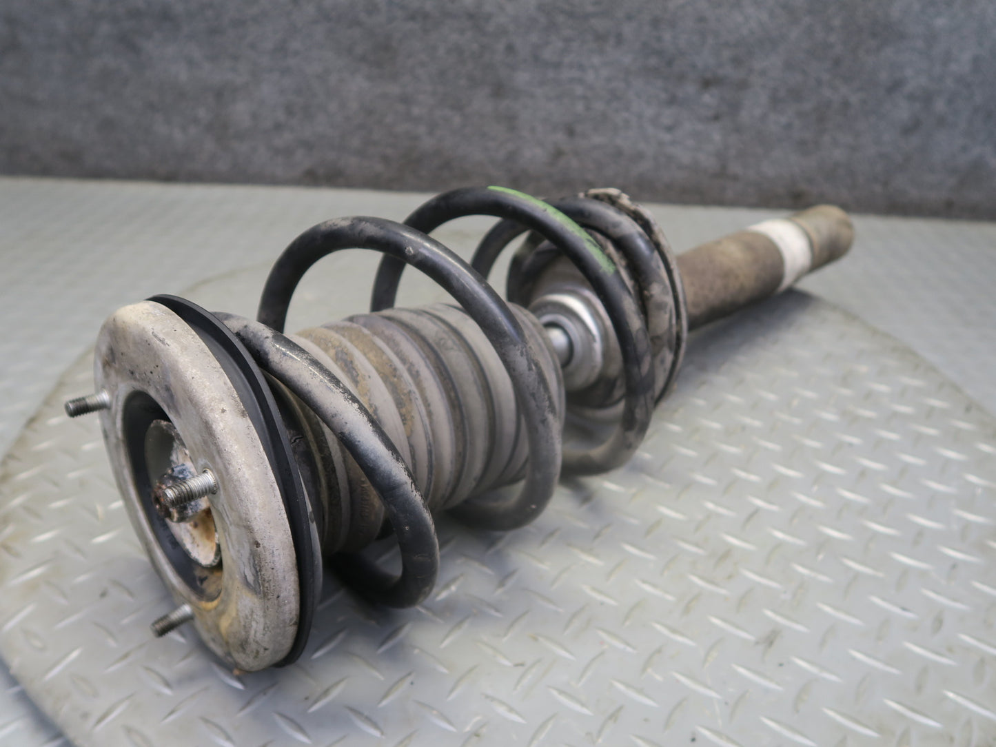 00-03 BMW E39 540i RWD Sedan Set of 2 Front M-sport Strut Shock Absorber OEM
