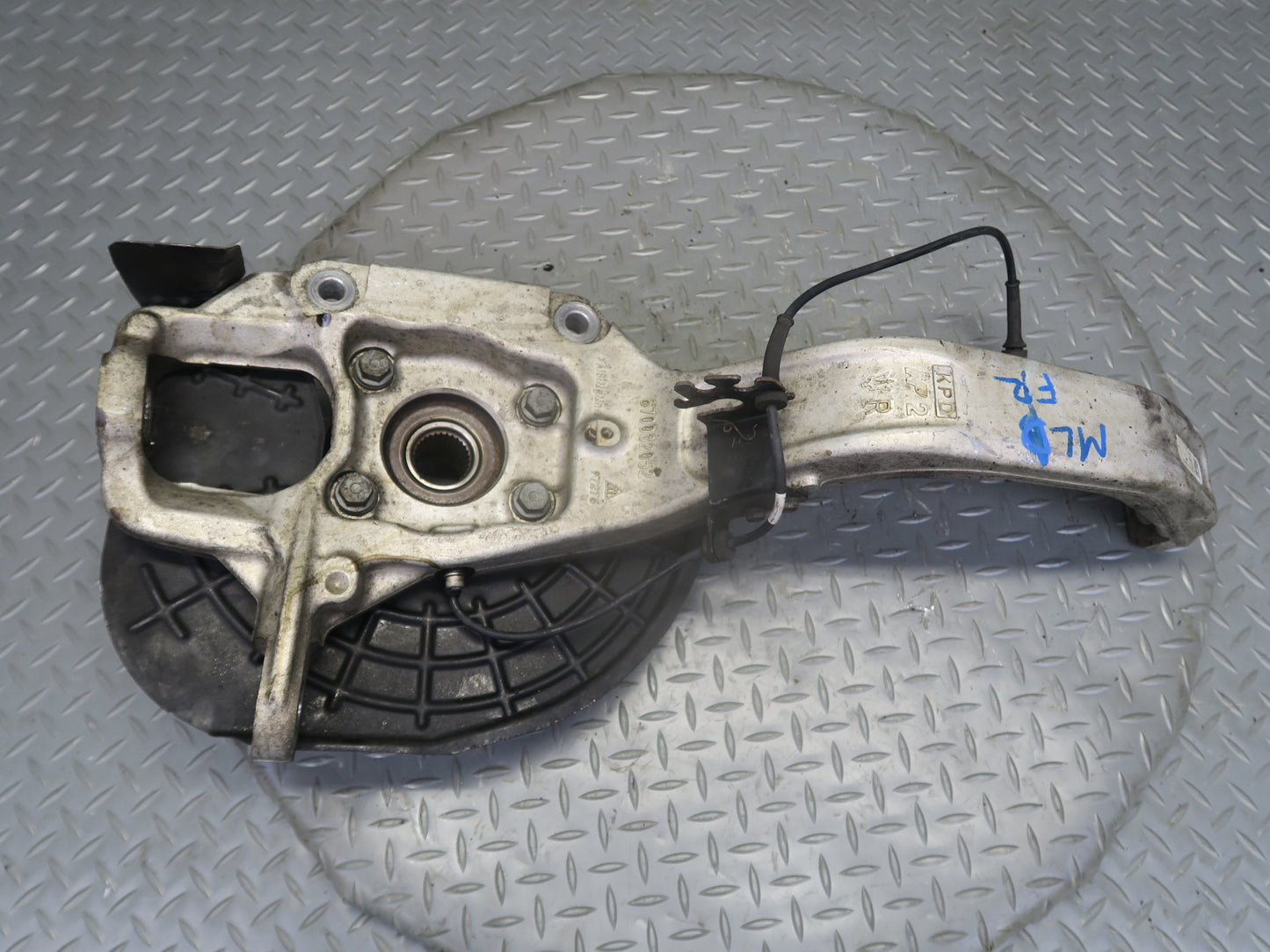 17-20 Maserati Levante M161 3.0L AWD Front Right Spindle Knuckle Wheel Hub 94K