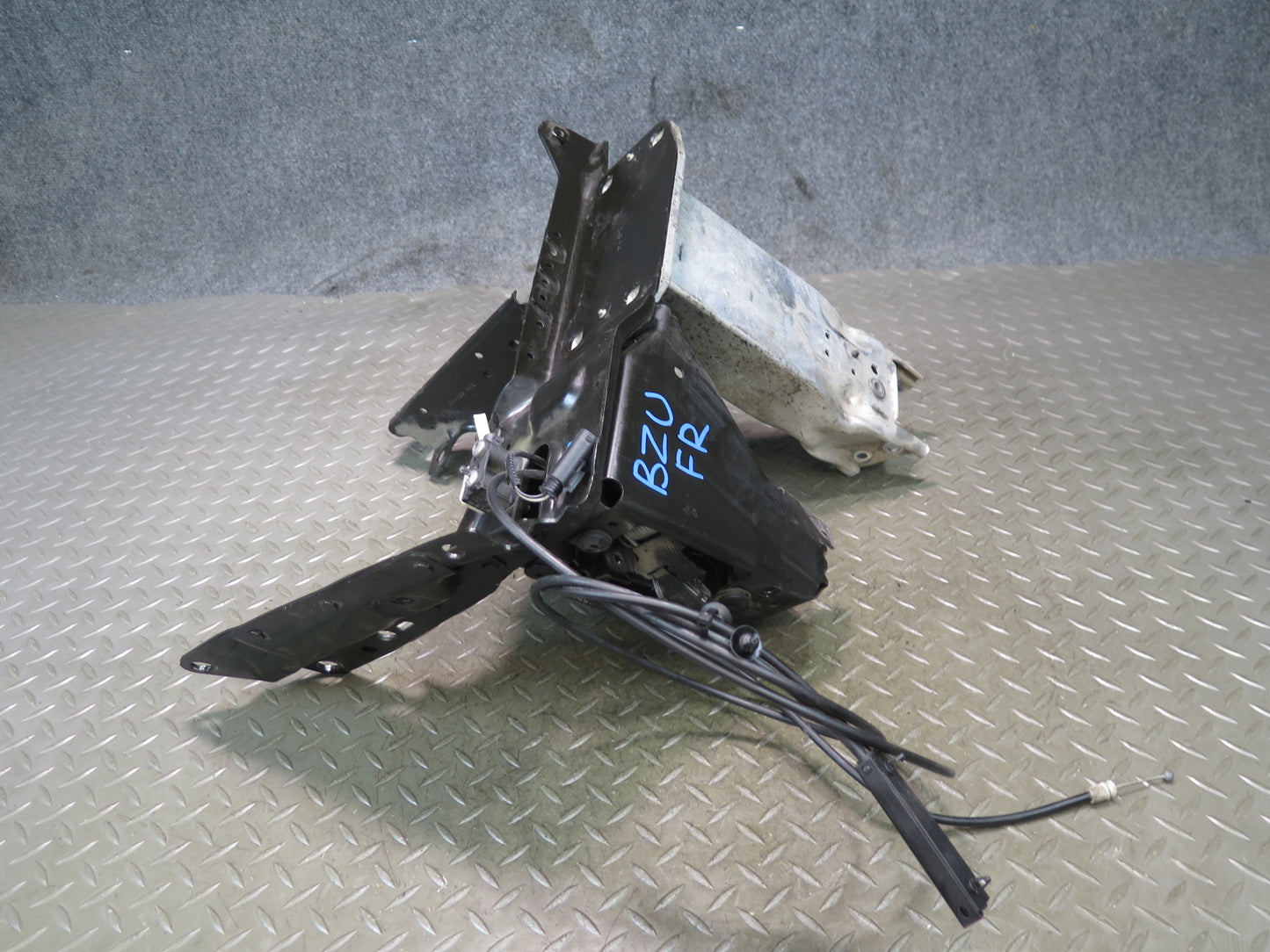 09-16 BMW E89 Z4 Front Right Radiator Core Support Frame Headlight Bracket OEM