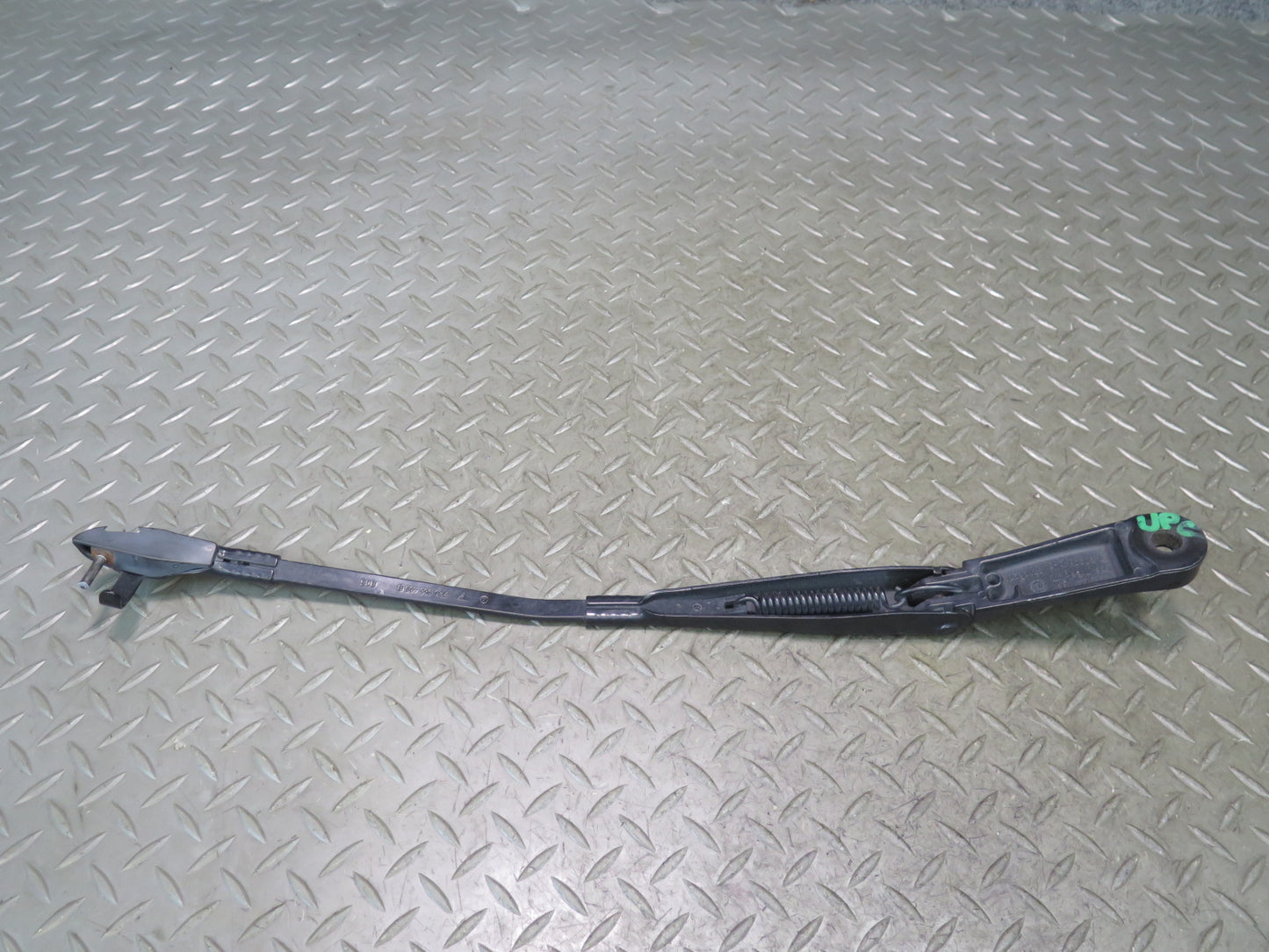 2011-2018 Porsche Cayenne 958 Front Left & Right Windshield Wiper Arm Set of 2