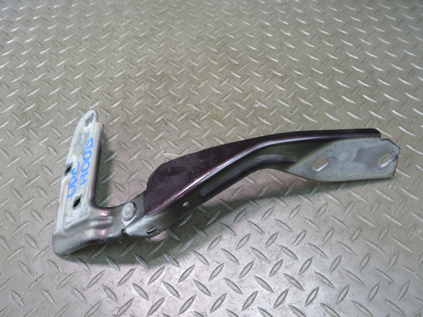 2011-2014 Porsche Cayenne 958 Front Left & Right Hood Hinge Set of 2