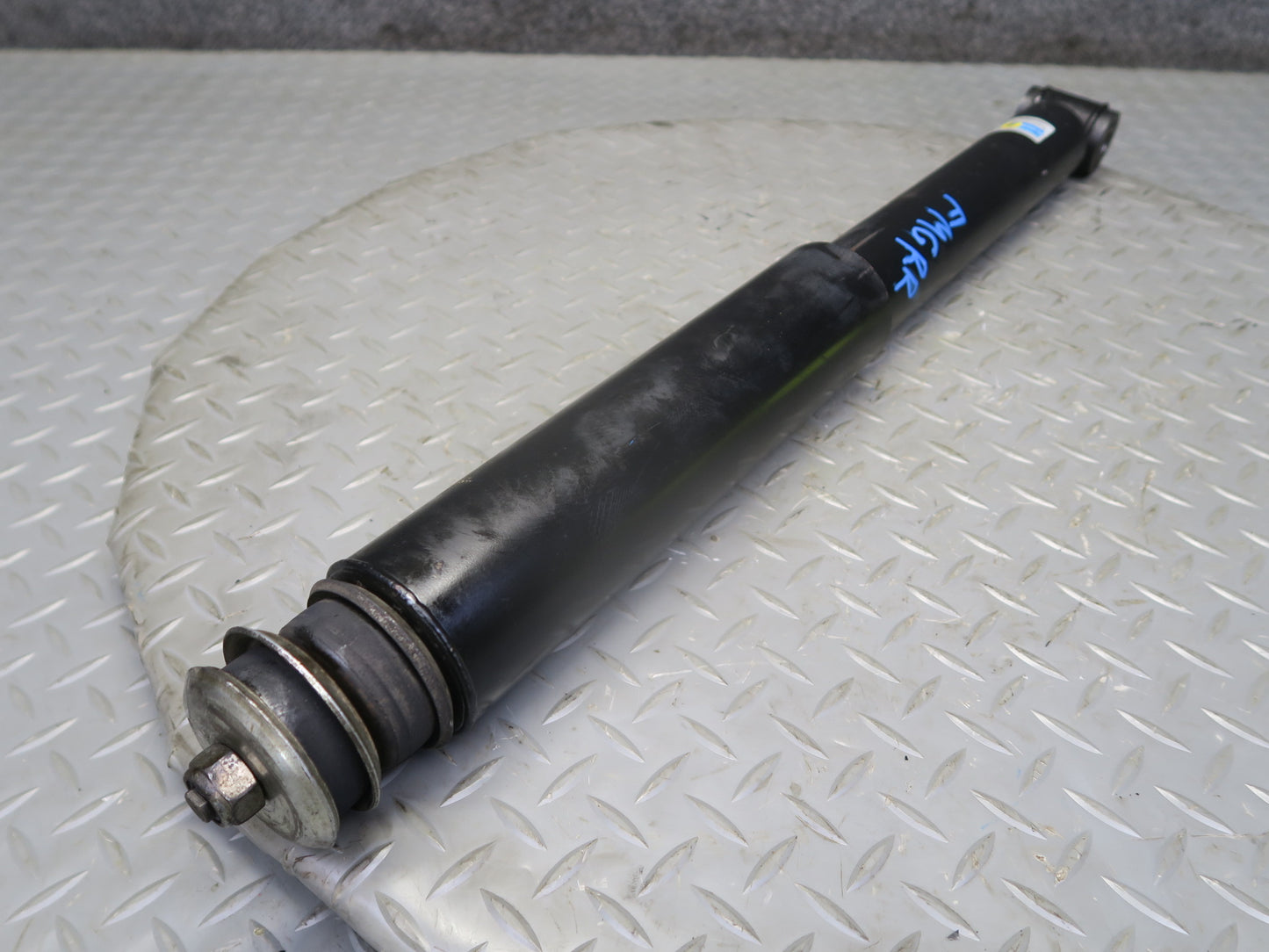 02-12 Mercedes W463 G500 Rear Left & Right Bilstein Strut Shock Absorber Set