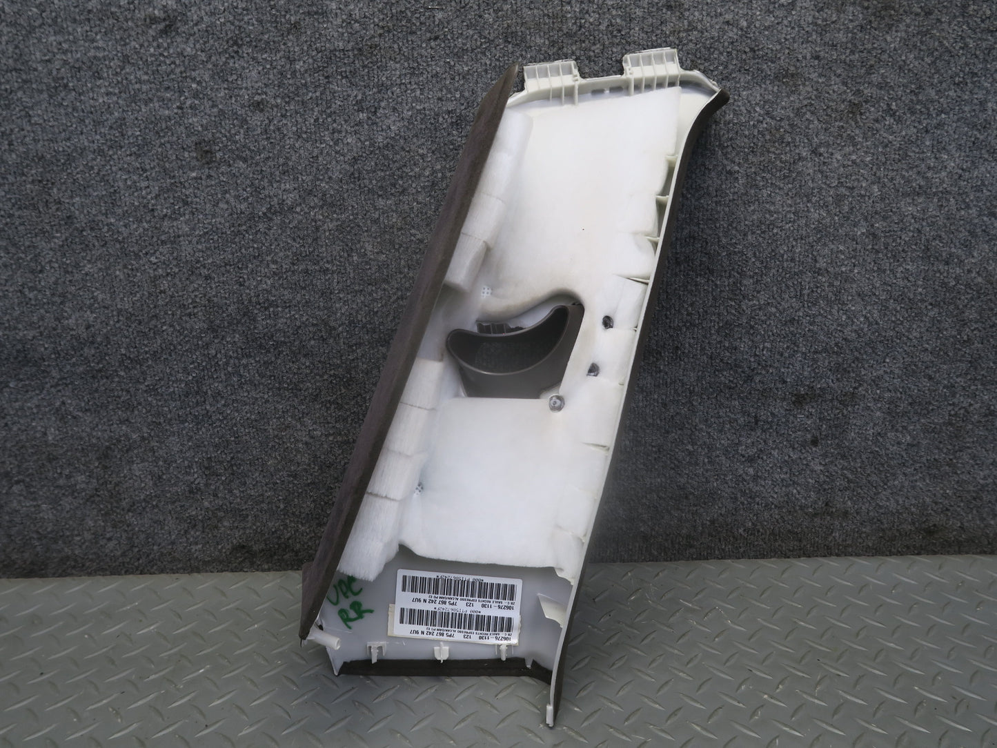 2011-2018 Porsche Cayenne 958 Rear Interior C Pillar Upper Trim Panel Set of 2