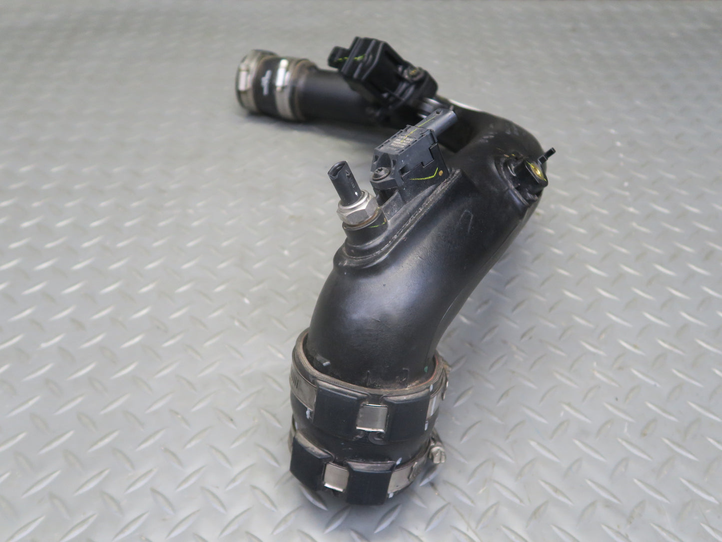 2017-2020 Alfa Romeo Stelvio 2.0L Turbo Inlet Air Intake Duct Hose Tube 88K