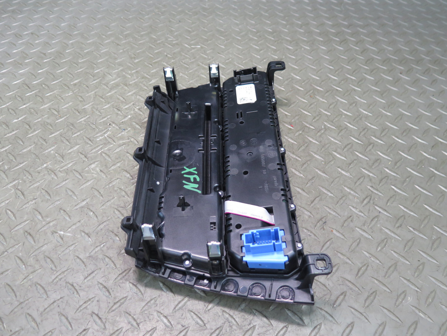 2014-2018 BMW F15 X5 Radio CD Player & A/C Heater Climate Control Switch Panel