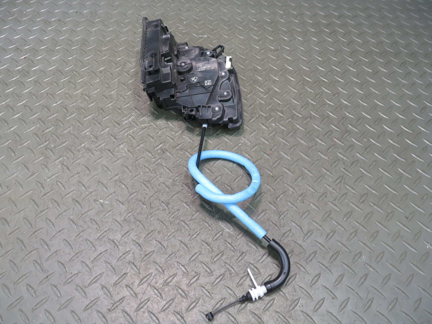 2014-2018 BMW F15 X5 Rear Right Side Door Lock Latch Actuator W/ Cable